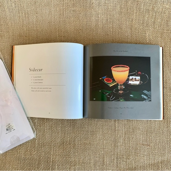 FRANCESCAS Mud Pie Wine Belts Glass Labels & The Art of the Cocktail Book NWT - Picture 9 of 15